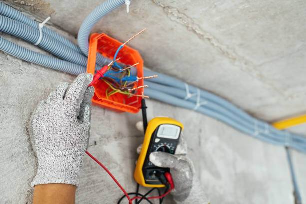 Best Electrical Outlet Repair  in Newberg, OR